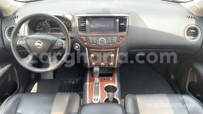 Big with watermark nissan pathfinder ashanti import dubai 42982