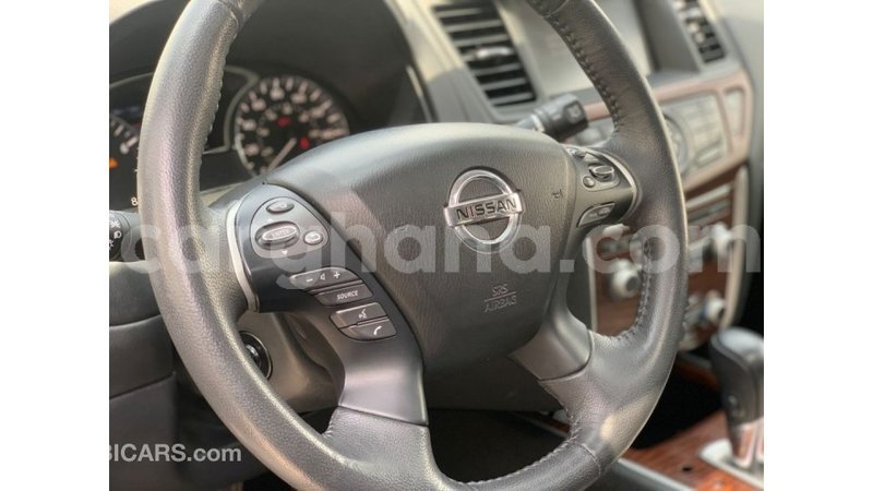 Big with watermark nissan pathfinder ashanti import dubai 42982