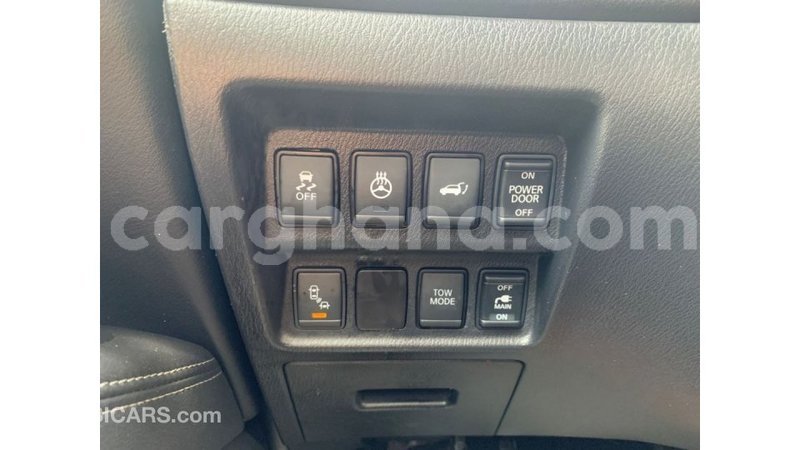 Big with watermark nissan pathfinder ashanti import dubai 42982