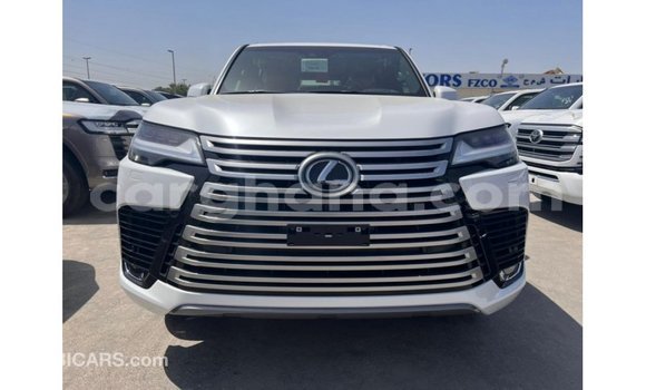 Sayi Imported Lexus LX White Mota in Import - Dubai a Ashanti Sayi Imported Lexus LX White Mota in Import - Dubai a Ashanti