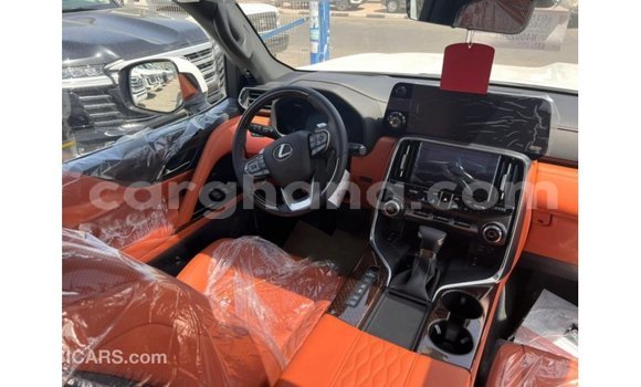 Sayi Imported Lexus LX White Mota in Import - Dubai a Ashanti Sayi Imported Lexus LX White Mota in Import - Dubai a Ashanti