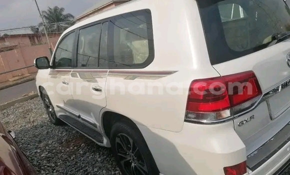 Buy Used Toyota Land Cruiser White Car in Accra in Greater Accra Buy Used Toyota Land Cruiser White Car in Accra in Greater Accra