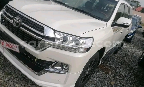 Buy Used Toyota Land Cruiser White Car in Accra in Greater Accra Buy Used Toyota Land Cruiser White Car in Accra in Greater Accra
