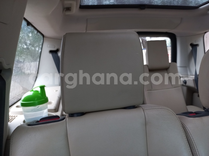 Big with watermark land rover discovery greater accra accra 43022