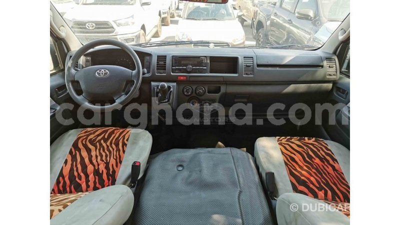 Big with watermark toyota hiace ashanti import dubai 43047