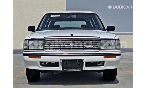 Ra Imported Toyota Crown funfun Ọkọ̀ in Import - Dubai ni Ashanti Ra Imported Toyota Crown funfun Ọkọ̀ in Import - Dubai ni Ashanti