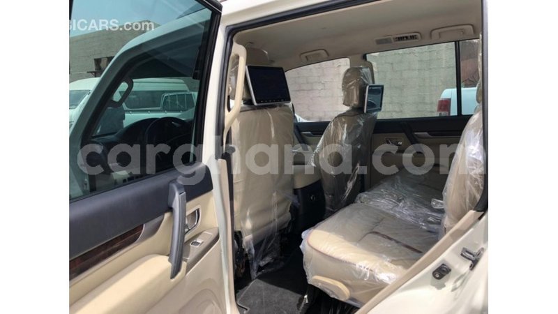 Big with watermark mitsubishi pajero ashanti import dubai 43049