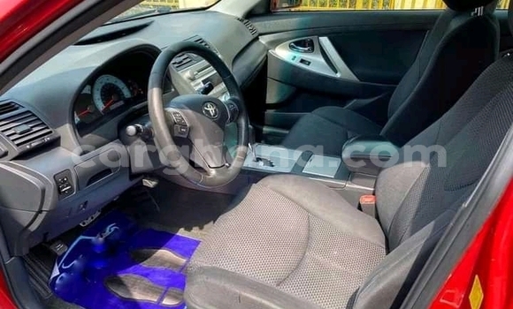 Ra Àlòkù Toyota Camry Red Ọkọ̀ in Accra ni Greater Accra Ra Àlòkù Toyota Camry Red Ọkọ̀ in Accra ni Greater Accra