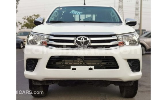 Buy Import Toyota Hilux White Car in Import - Dubai in Ashanti Buy Import Toyota Hilux White Car in Import - Dubai in Ashanti