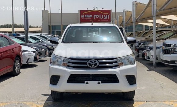 Ra Imported Toyota Hilux funfun Ọkọ̀ in Import - Dubai ni Ashanti Ra Imported Toyota Hilux funfun Ọkọ̀ in Import - Dubai ni Ashanti