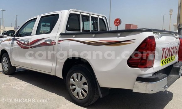 Ra Imported Toyota Hilux funfun Ọkọ̀ in Import - Dubai ni Ashanti Ra Imported Toyota Hilux funfun Ọkọ̀ in Import - Dubai ni Ashanti