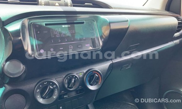Ra Imported Toyota Hilux funfun Ọkọ̀ in Import - Dubai ni Ashanti Ra Imported Toyota Hilux funfun Ọkọ̀ in Import - Dubai ni Ashanti