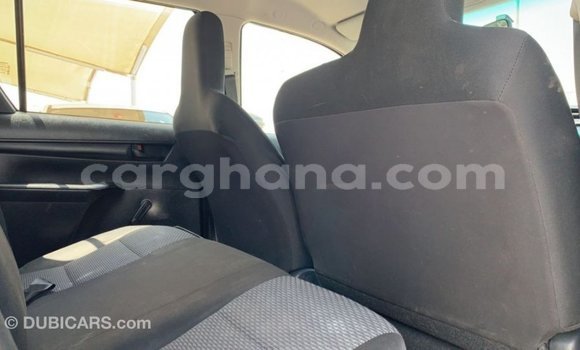 Ra Imported Toyota Hilux funfun Ọkọ̀ in Import - Dubai ni Ashanti Ra Imported Toyota Hilux funfun Ọkọ̀ in Import - Dubai ni Ashanti