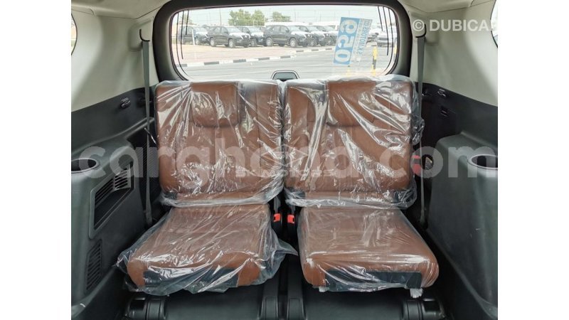 Big with watermark toyota prado ashanti import dubai 43071