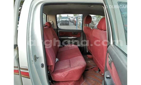 Buy Import Toyota Hilux White Car in Import - Dubai in Ashanti Buy Import Toyota Hilux White Car in Import - Dubai in Ashanti