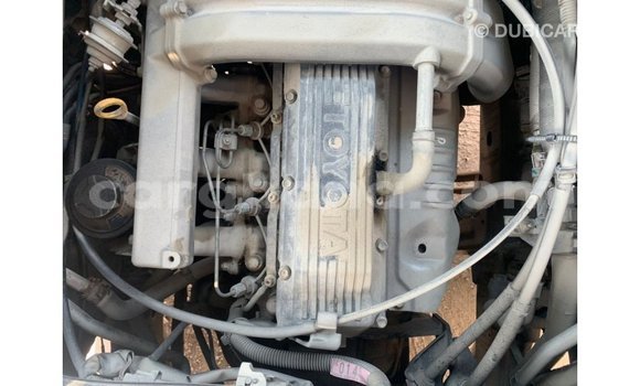 Sayi Imported Toyota Coaster White Mota in Import - Dubai a Ashanti Sayi Imported Toyota Coaster White Mota in Import - Dubai a Ashanti