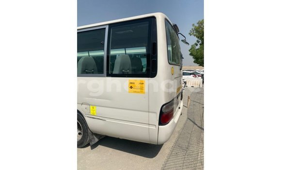 Sayi Imported Toyota Coaster White Mota in Import - Dubai a Ashanti Sayi Imported Toyota Coaster White Mota in Import - Dubai a Ashanti