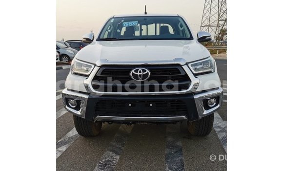Ra Imported Toyota Hilux funfun Ọkọ̀ in Import - Dubai ni Ashanti Ra Imported Toyota Hilux funfun Ọkọ̀ in Import - Dubai ni Ashanti
