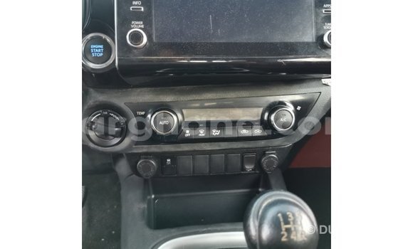 Ra Imported Toyota Hilux funfun Ọkọ̀ in Import - Dubai ni Ashanti Ra Imported Toyota Hilux funfun Ọkọ̀ in Import - Dubai ni Ashanti