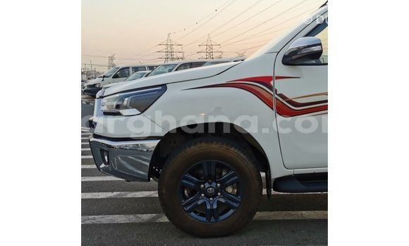 Ra Imported Toyota Hilux funfun Ọkọ̀ in Import - Dubai ni Ashanti Ra Imported Toyota Hilux funfun Ọkọ̀ in Import - Dubai ni Ashanti