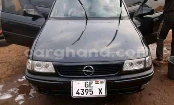 Sayi Na hannu Opel Astra Black Mota in Accra a Greater Accra Sayi Na hannu Opel Astra Black Mota in Accra a Greater Accra
