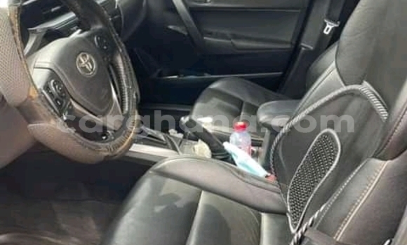 Sayi Na hannu Toyota Corolla Black Mota in Accra a Greater Accra Sayi Na hannu Toyota Corolla Black Mota in Accra a Greater Accra