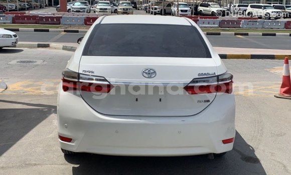 Sayi Imported Toyota Corolla White Mota in Import - Dubai a Ashanti Sayi Imported Toyota Corolla White Mota in Import - Dubai a Ashanti