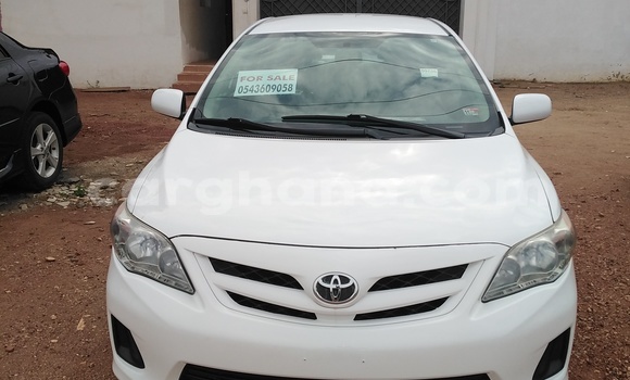 Ra Àlòkù Toyota Corolla funfun Ọkọ̀ in Adenta ni Greater Accra Ra Àlòkù Toyota Corolla funfun Ọkọ̀ in Adenta ni Greater Accra