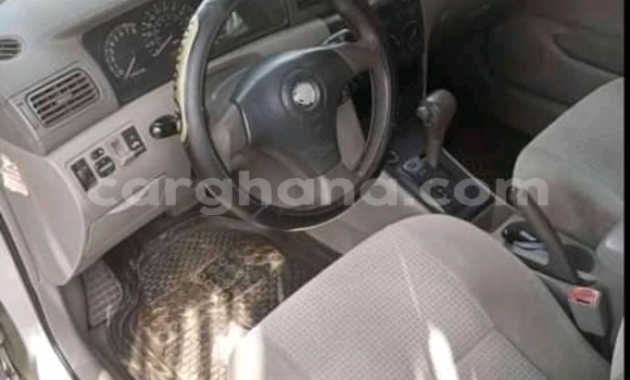 Sayi Na hannu Toyota Corolla Azurfa Mota in Accra a Greater Accra Sayi Na hannu Toyota Corolla Azurfa Mota in Accra a Greater Accra