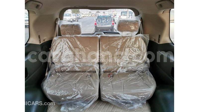 Big with watermark toyota land cruiser ashanti import dubai 43139