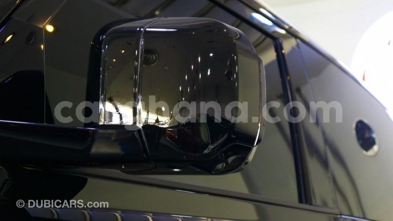 Big with watermark land rover defender ashanti import dubai 43141