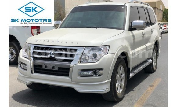 Buy Import Mitsubishi Pajero White Car in Import - Dubai in Ashanti Buy Import Mitsubishi Pajero White Car in Import - Dubai in Ashanti