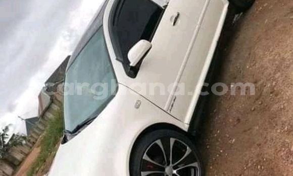 Buy Used Volkswagen Golf White Car in Accra in Greater Accra