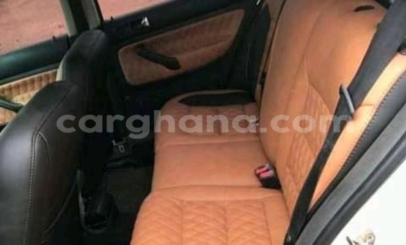 Sayi Na hannu Volkswagen Golf White Mota in Accra a Greater Accra Sayi Na hannu Volkswagen Golf White Mota in Accra a Greater Accra
