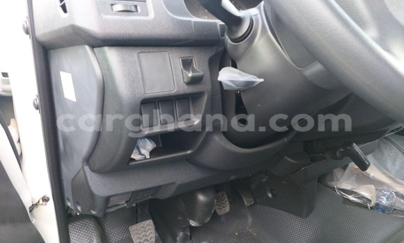 Sayi Na hannu Toyota Hiace White Mota in Asiman a Greater Accra Sayi Na hannu Toyota Hiace White Mota in Asiman a Greater Accra