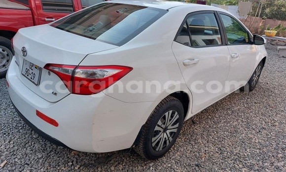 Sayi Na hannu Toyota Corolla White Mota in Asiman a Greater Accra Sayi Na hannu Toyota Corolla White Mota in Asiman a Greater Accra