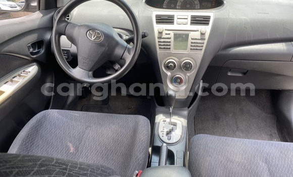 Ra Àlòkù Toyota Yaris Silver Ọkọ̀ in Ashaiman ni Greater Accra Ra Àlòkù Toyota Yaris Silver Ọkọ̀ in Ashaiman ni Greater Accra