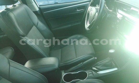 Ra Àlòkù Toyota Corolla funfun Ọkọ̀ in Adenta ni Greater Accra Ra Àlòkù Toyota Corolla funfun Ọkọ̀ in Adenta ni Greater Accra