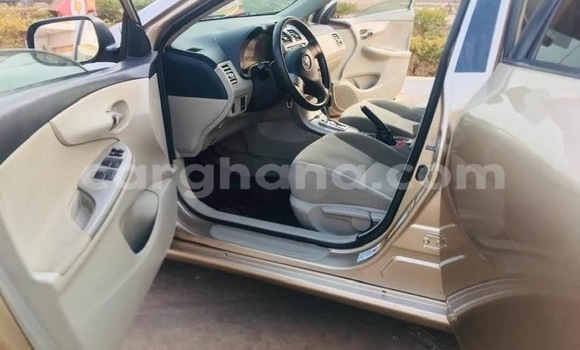 Sayi Na hannu Toyota Corolla Azurfa Mota in Accra a Greater Accra Sayi Na hannu Toyota Corolla Azurfa Mota in Accra a Greater Accra