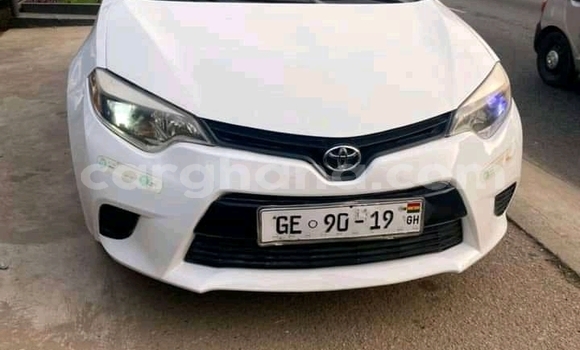 Sayi Na hannu Toyota Corolla White Mota in Accra a Greater Accra Sayi Na hannu Toyota Corolla White Mota in Accra a Greater Accra