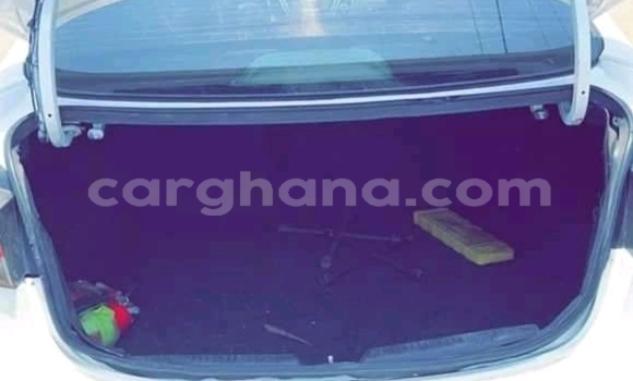 Buy Used Hyundai Elantra White Car in Accra in Greater Accra Buy Used Hyundai Elantra White Car in Accra in Greater Accra
