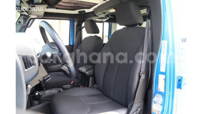 Big with watermark jeep wrangler ashanti import dubai 43220