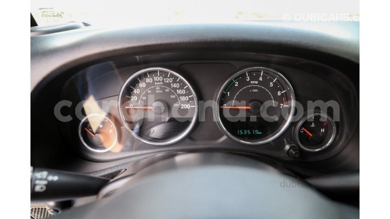 Big with watermark jeep wrangler ashanti import dubai 43220