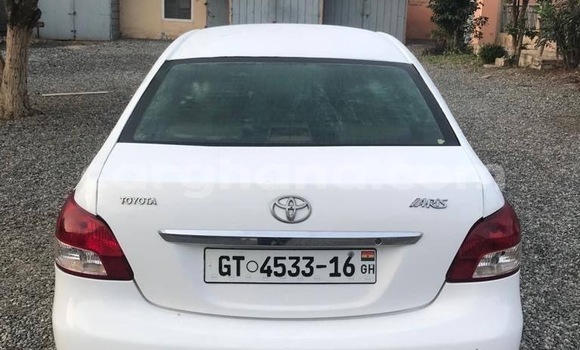 Buy Used Toyota Yaris White Car in Accra in Greater Accra Buy Used Toyota Yaris White Car in Accra in Greater Accra