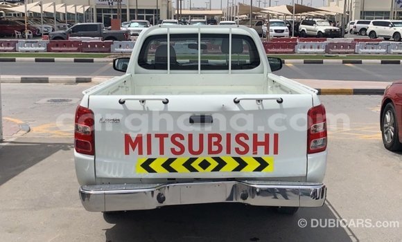 Ra Imported Mitsubishi L200 funfun Ọkọ̀ in Import - Dubai ni Ashanti Ra Imported Mitsubishi L200 funfun Ọkọ̀ in Import - Dubai ni Ashanti