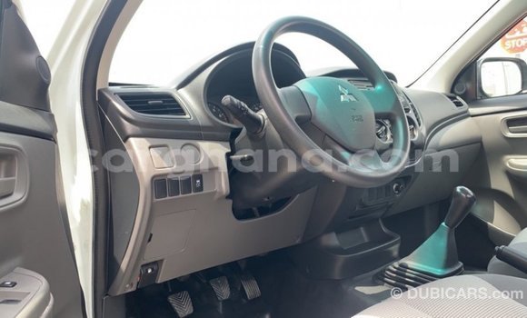 Ra Imported Mitsubishi L200 funfun Ọkọ̀ in Import - Dubai ni Ashanti Ra Imported Mitsubishi L200 funfun Ọkọ̀ in Import - Dubai ni Ashanti
