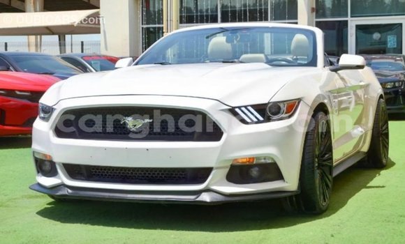 Ra Imported Ford Mustang funfun Ọkọ̀ in Import - Dubai ni Ashanti Ra Imported Ford Mustang funfun Ọkọ̀ in Import - Dubai ni Ashanti
