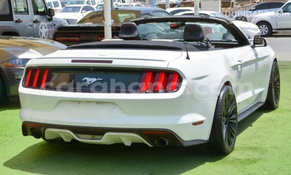 Ra Imported Ford Mustang funfun Ọkọ̀ in Import - Dubai ni Ashanti Ra Imported Ford Mustang funfun Ọkọ̀ in Import - Dubai ni Ashanti