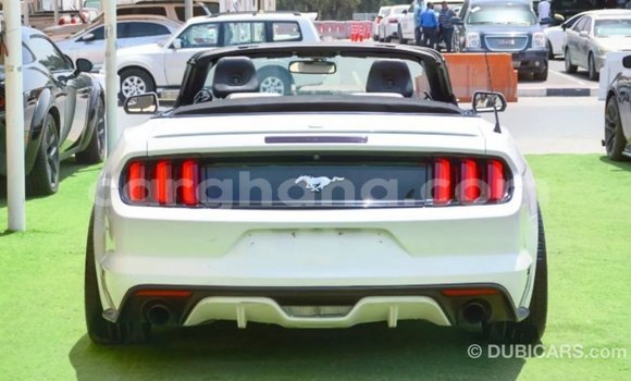 Ra Imported Ford Mustang funfun Ọkọ̀ in Import - Dubai ni Ashanti Ra Imported Ford Mustang funfun Ọkọ̀ in Import - Dubai ni Ashanti