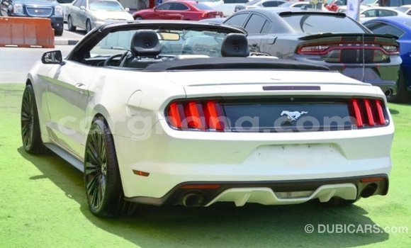 Ra Imported Ford Mustang funfun Ọkọ̀ in Import - Dubai ni Ashanti Ra Imported Ford Mustang funfun Ọkọ̀ in Import - Dubai ni Ashanti